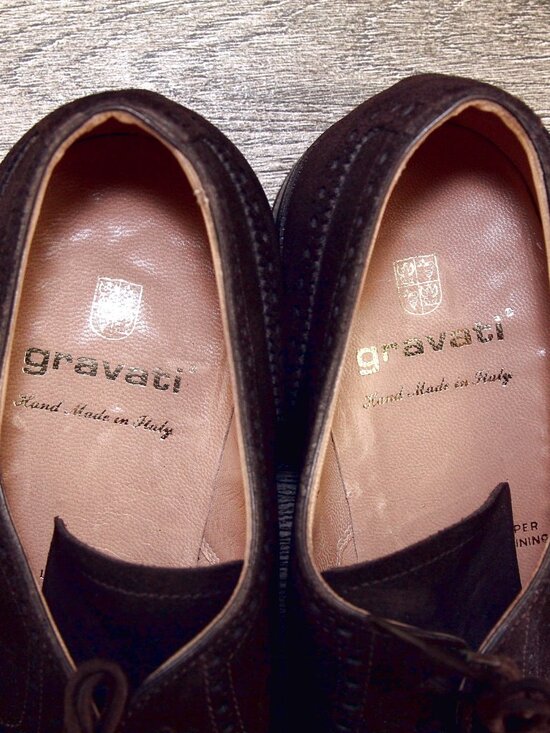 $695 Neiman Marcus GRAVATI 10 M Brown Suede 17179 * add $15 new Cedar Trees main image 12